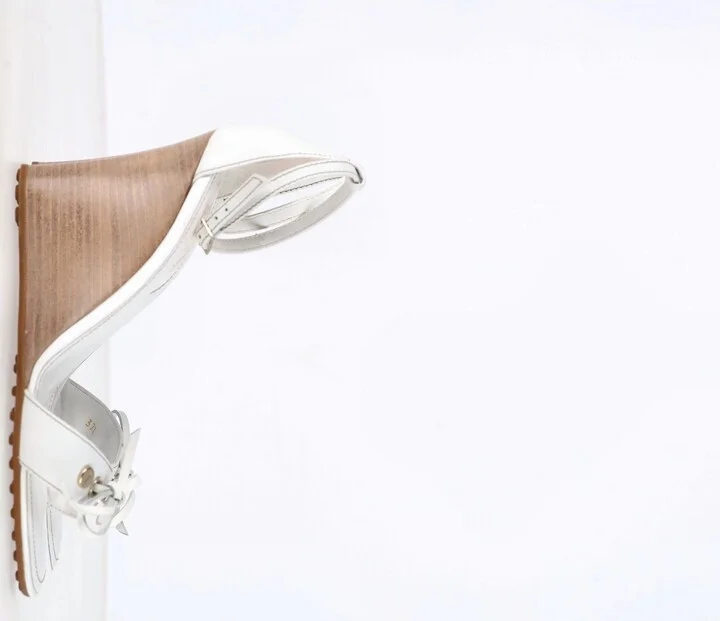Bow Detail Wedge Sandals in White Leather