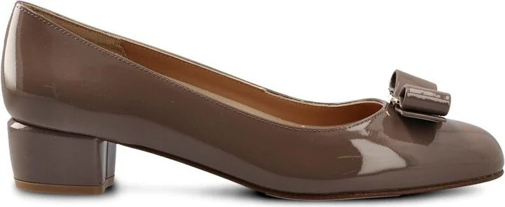 Bow-detailed Slip-on Pumps