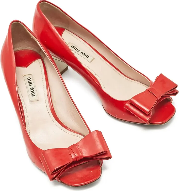 Bow-Detailing Leather Pumps