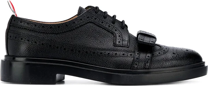 Bow-Detailing Pebbled Brogues