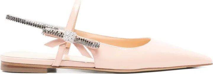 Bow-Detailing Pumps