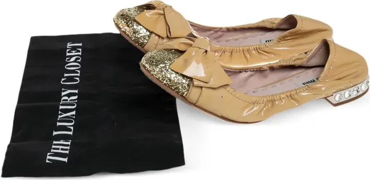 Bow-Embellished Ballet Flats - Image 5