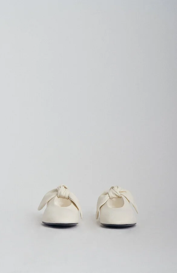 Bow Flat in Nappa Leather - Image 3