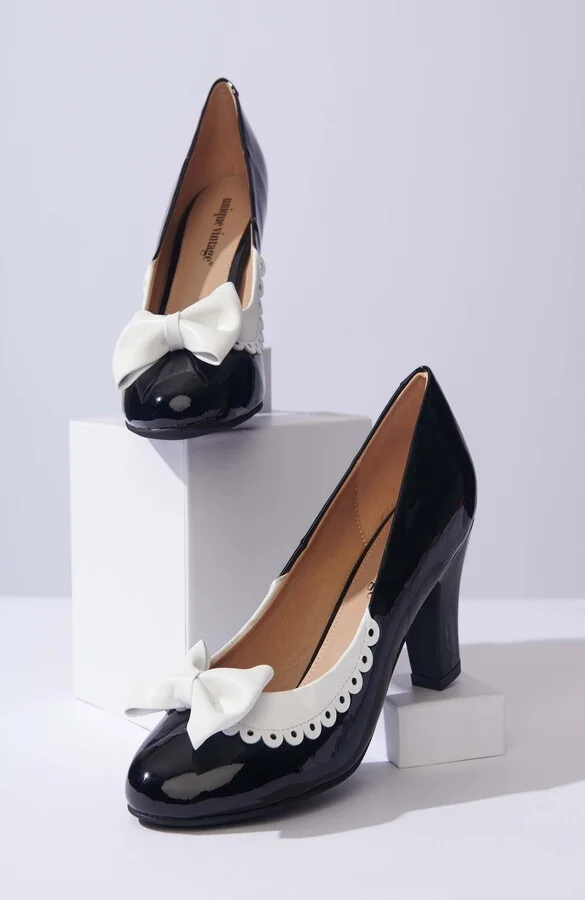 Bow Patent Pumps - Image 2