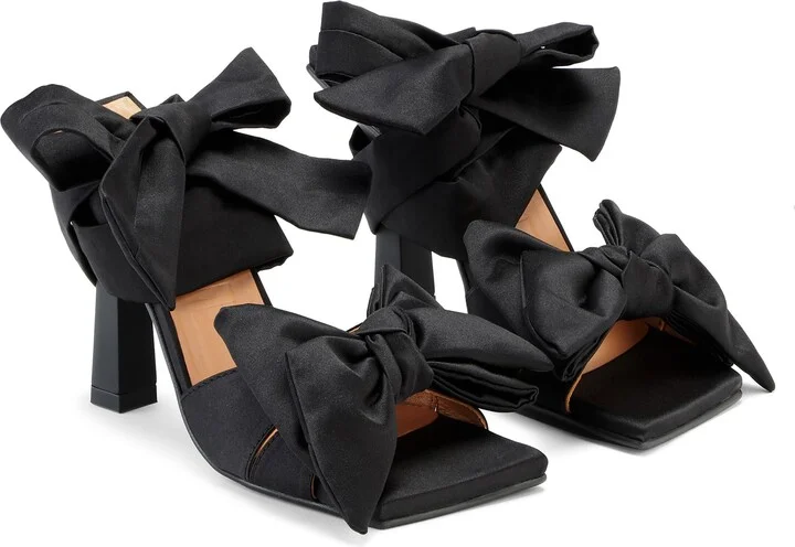 Bow Sandal