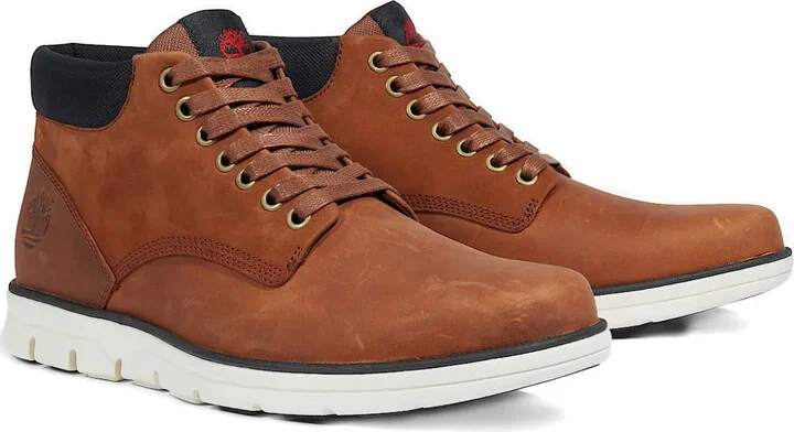 Bradstreet Chukka lace-up boots