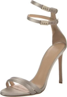 Brandon Maxwell - Image 2