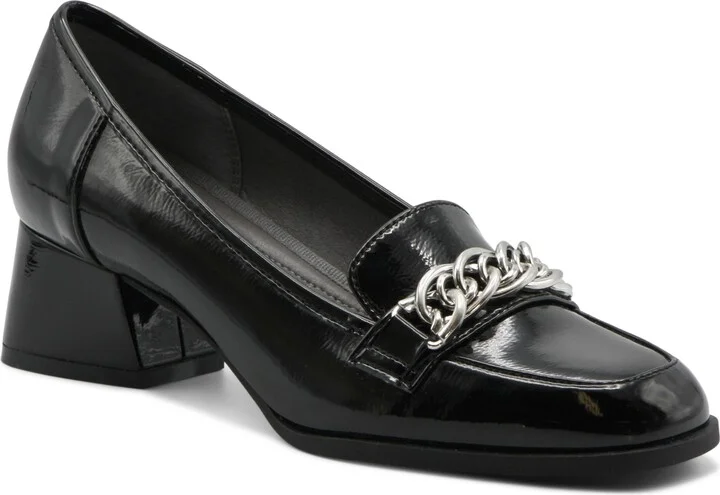 Breeze Chain Loafer Pump