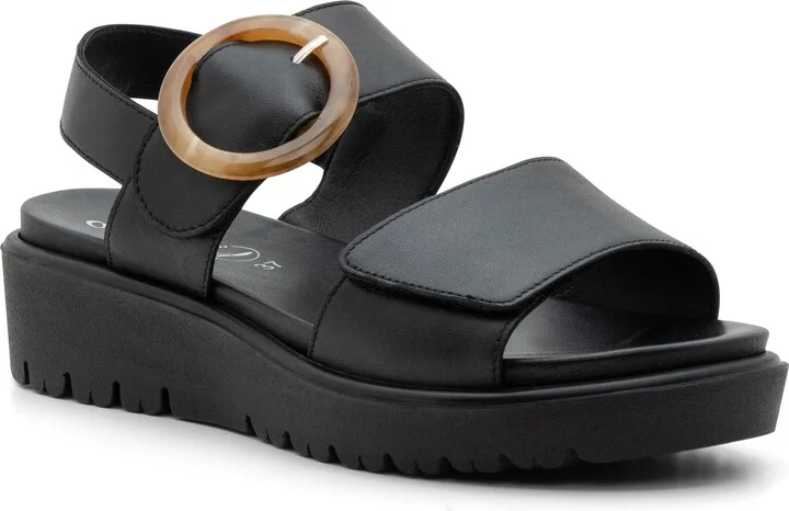 Bridgeport Wedge Sandal