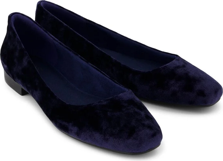 Briella Navy Crushed Velvet Flat - Image 2
