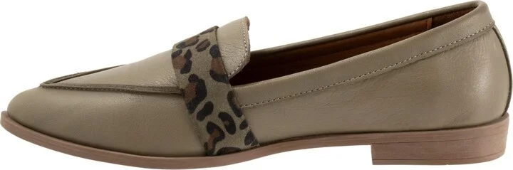 Bristol Pointed Toe Loafer - Image 8
