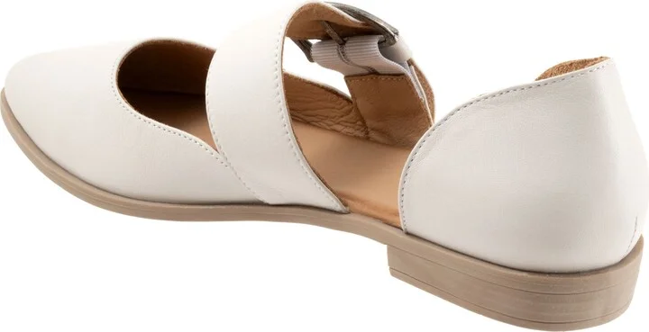 Brittany Pointed Toe Flat - Image 2