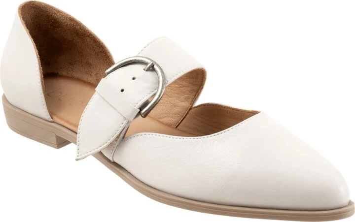 Brittany Pointed Toe Flat