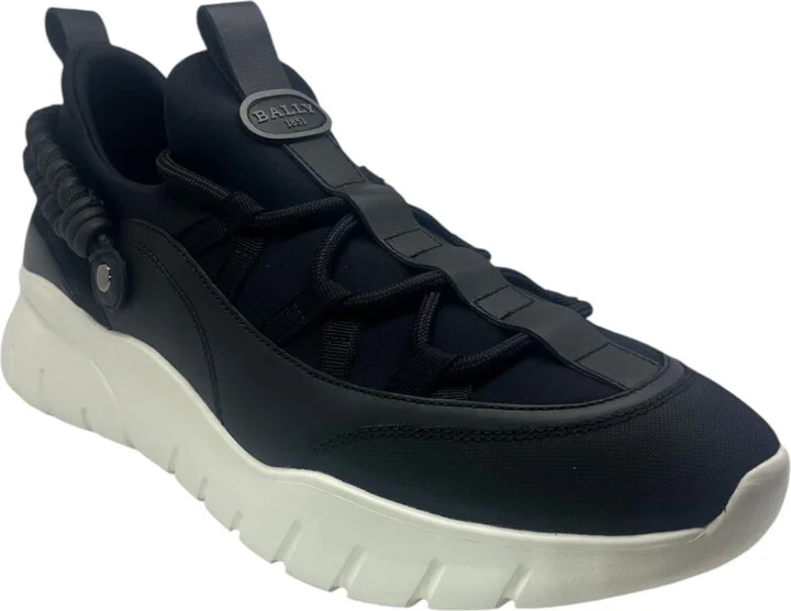 Brogan 6239677 Men's Black Calf Embossed Sneakers