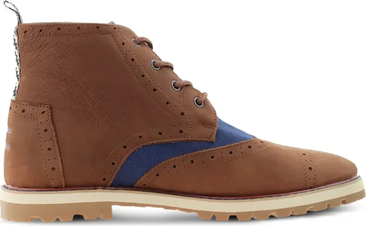 Brogue leather boots