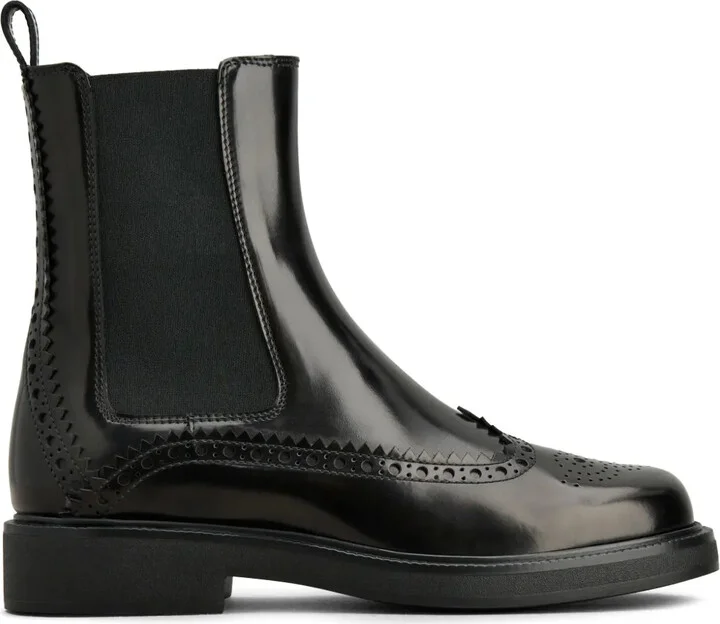 brogue-style Chelsea boots