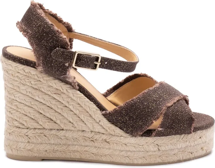 Bromelia pumps