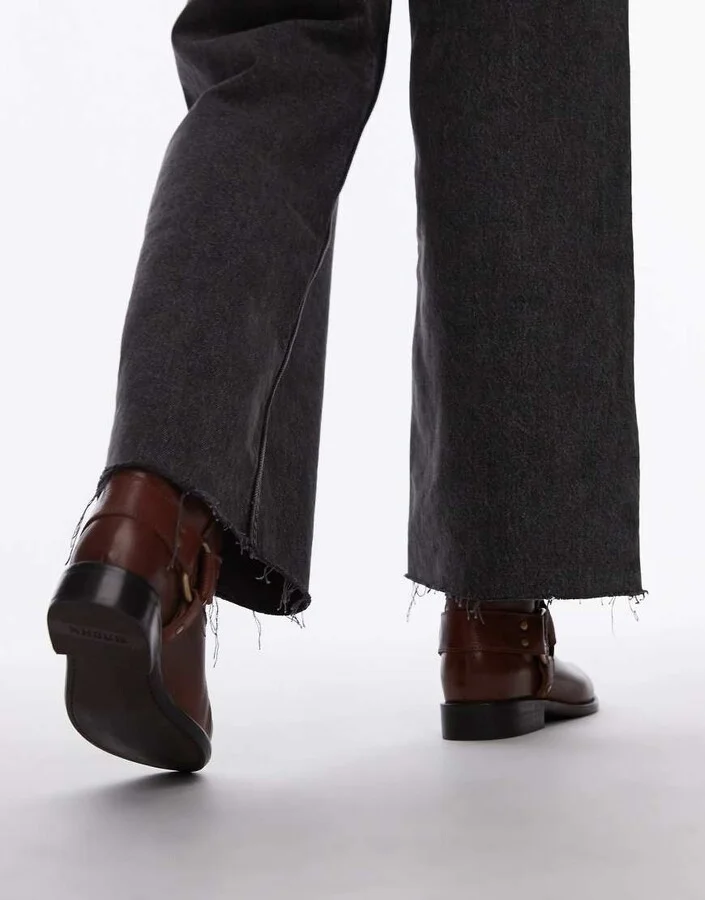 Bronx Felise harness ankle boots in cognac brushed leather - Image 4
