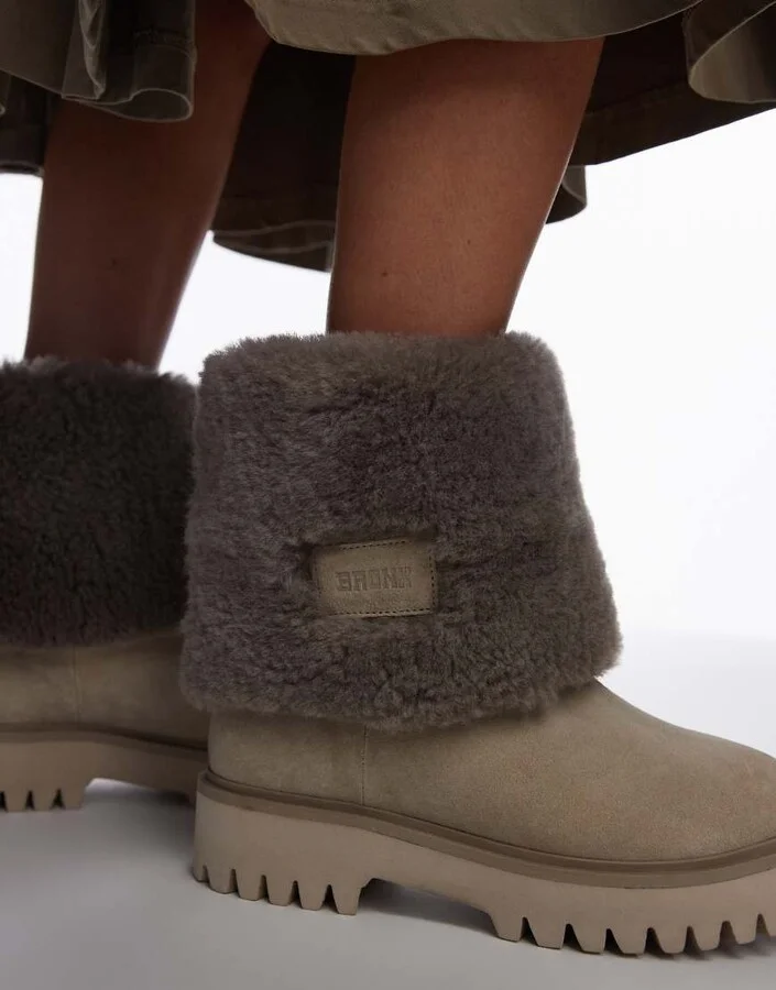 Bronx Groov-y shearling fold over ankle boots in oatmilk suede - Image 4