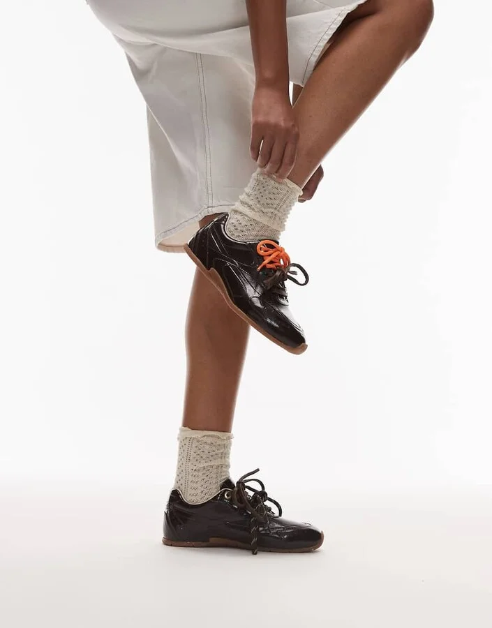 Bronx Myr-aa lace up sneakers in patent chocolate - Image 3
