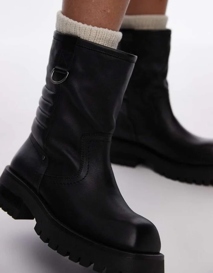 Bronx Quinn biker ankle boots in black grainy leather - Image 2