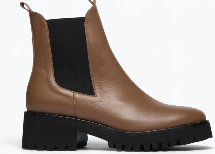 Brooke Boots In Brown
