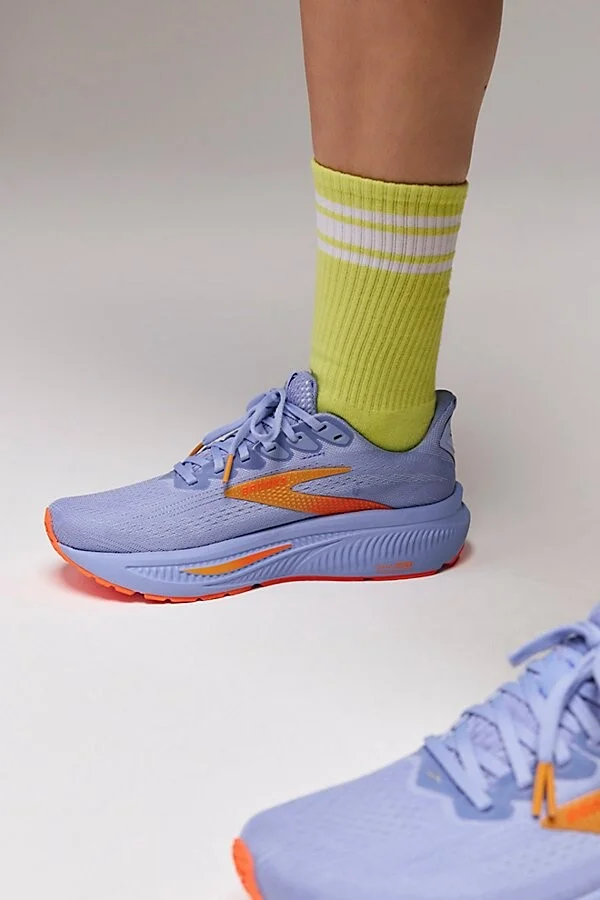 Brooks Ghost 17 Sneakers - Image 4