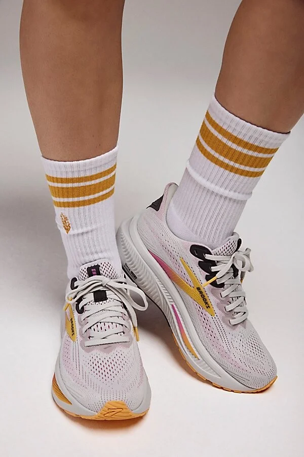 Brooks Ghost 17 Sneakers - Image 3