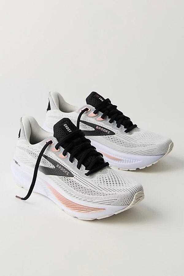 Brooks Ghost 17 Sneakers - Image 2