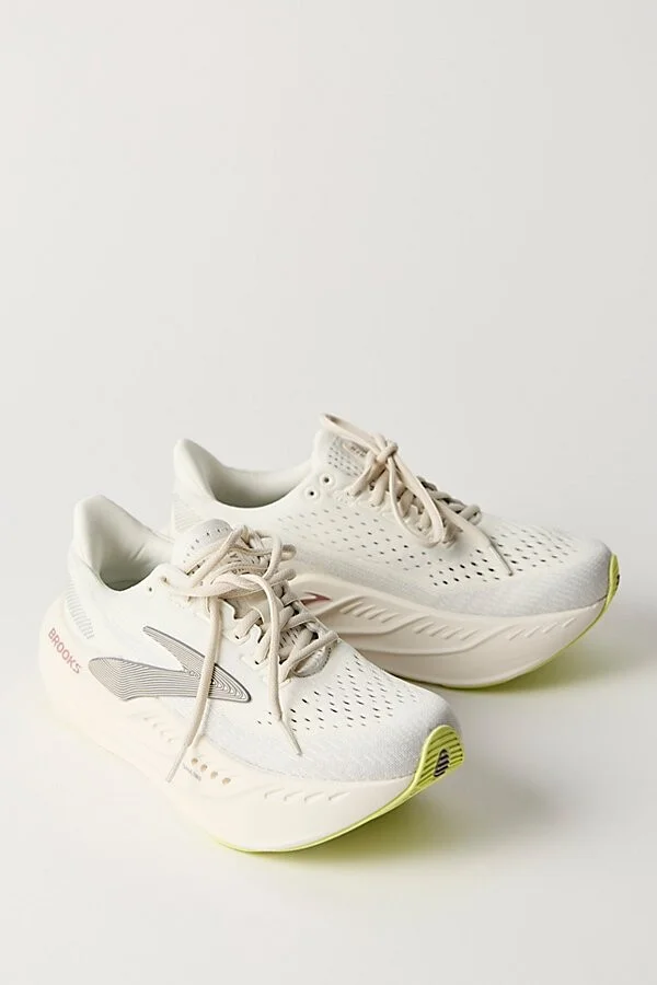 Brooks Glycerin Max Sneakers - Image 2