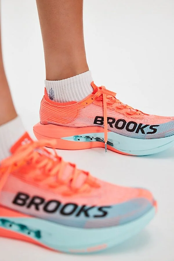 Brooks Hyperion Elite 5 Sneakers - Image 3
