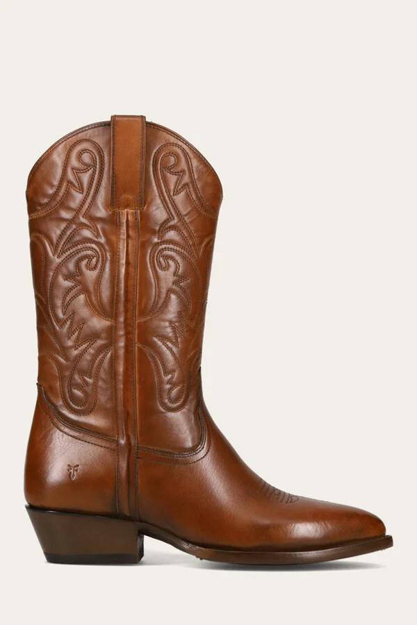 Saddle