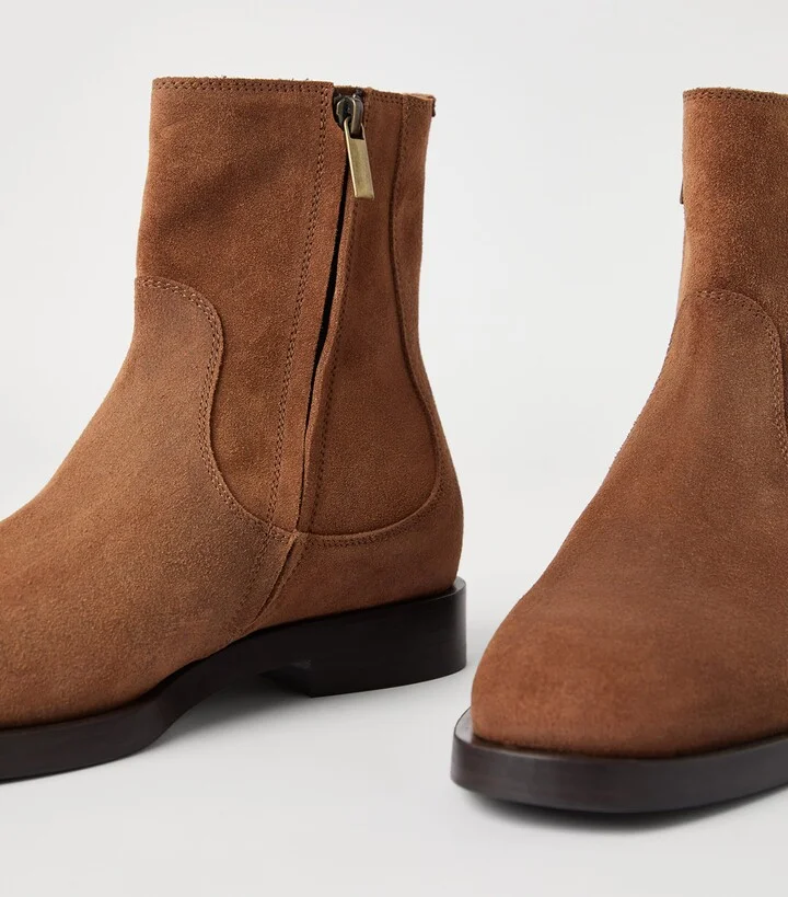 Brunello Cucinelli Leather Chelsea Boots - Image 5