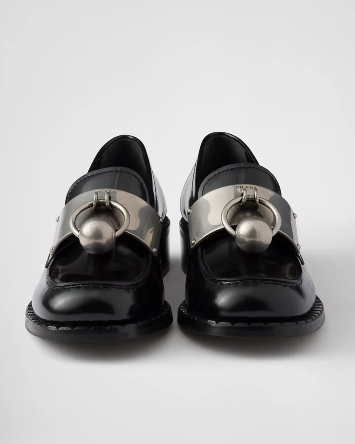 Brushed leather loafers with metal details - Image 6