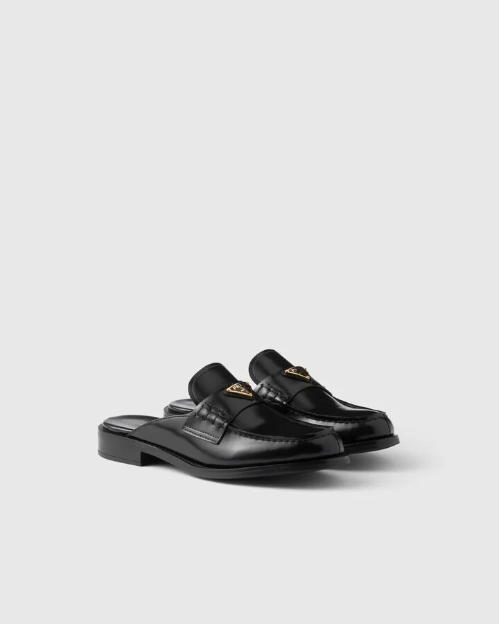 Brushed leather mules