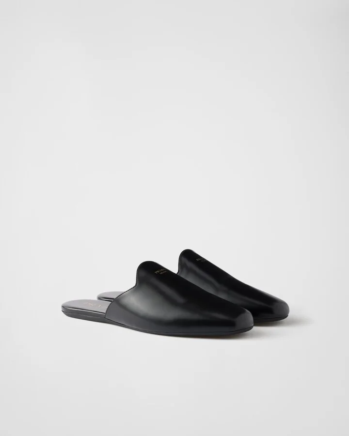 Brushed leather mules