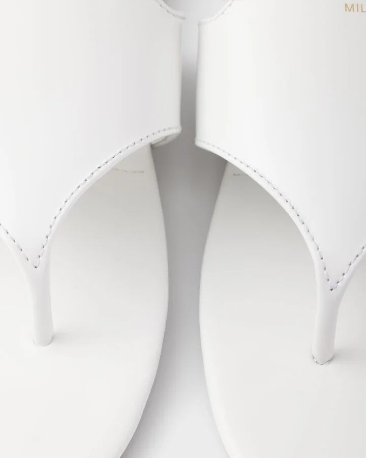Brushed leather thong sandals - Image 5
