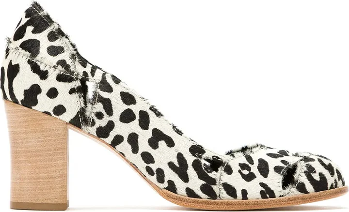 Bruxelas leather pumps