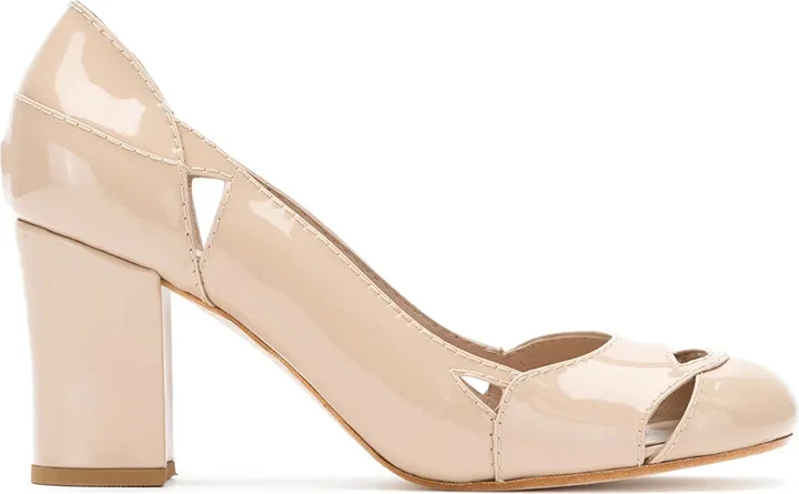 Bruxelas patent leather pumps