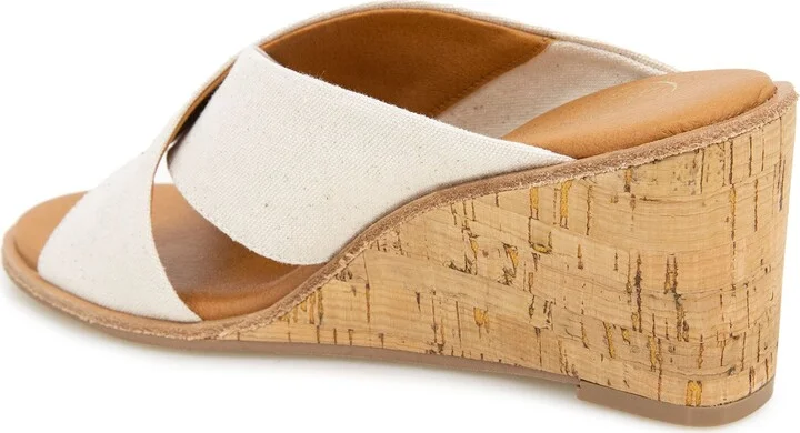 Bryana Wedge Sandal - Image 9