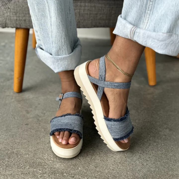 Brynn Platform Sandal Dark Sky Textured Denim - Image 2