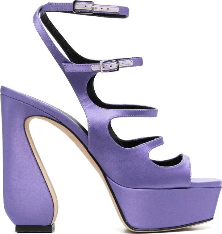 Buckle-Fastening Strappy Sandals