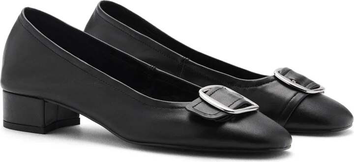 Buckle Pump