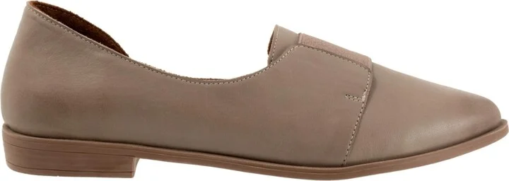 Bueno Brenda Flat - Image 2