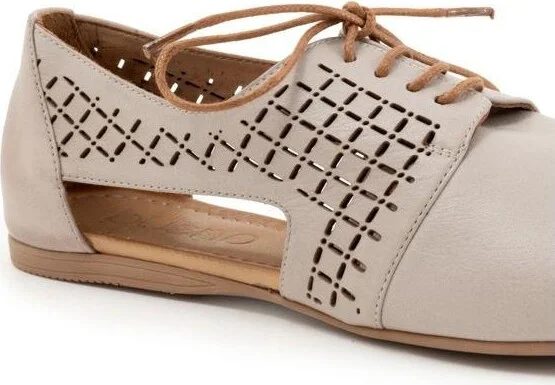 Bueno Karina Flat - Image 4