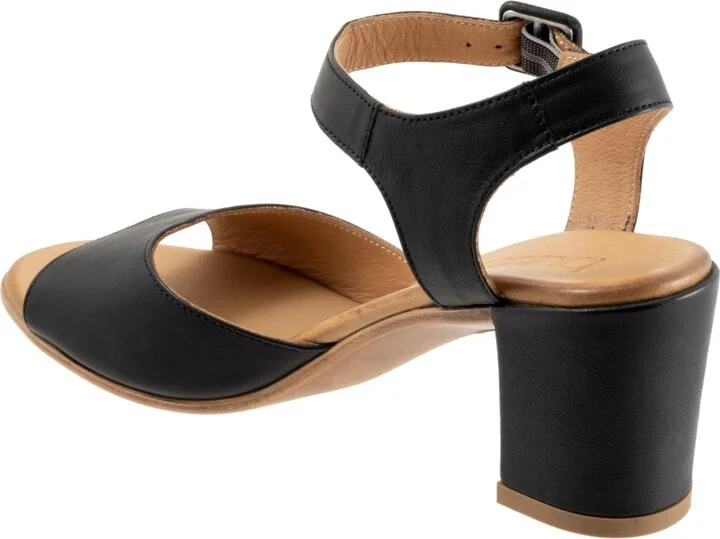 Bueno Natalia Pump - Image 2