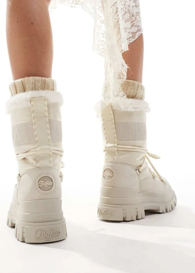 Buffalo Aspha blizzard boot in cream - Image 2