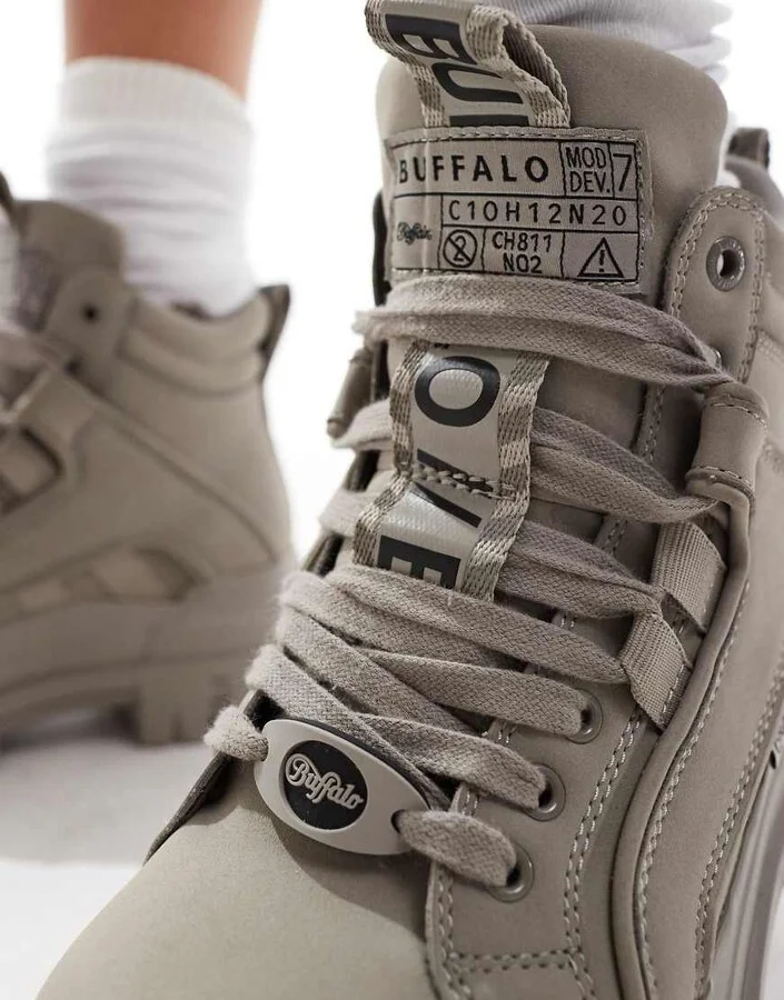 Buffalo Aspha NC mid boot in gray - Image 3