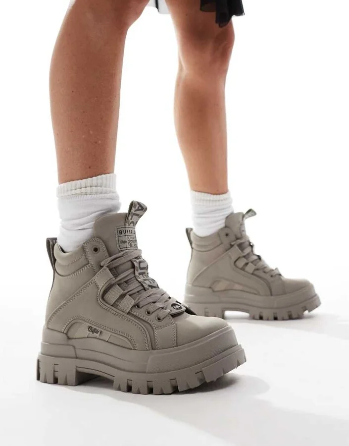 Buffalo Aspha NC mid boot in gray - Image 4