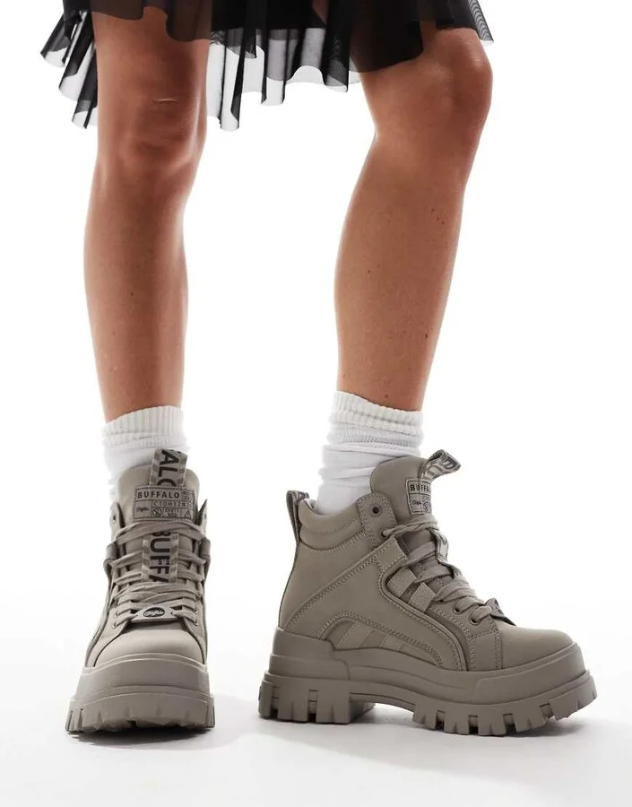 Buffalo Aspha NC mid boot in gray